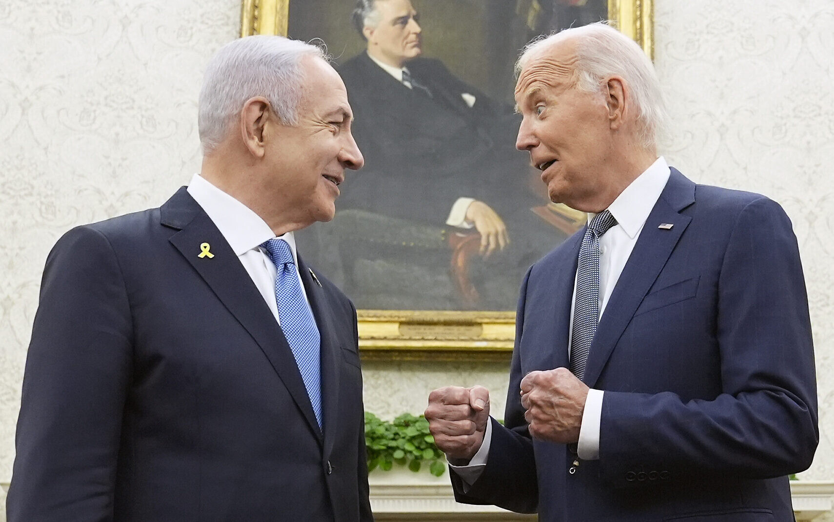 Joe Biden, right, with Benjamin Netanyahu