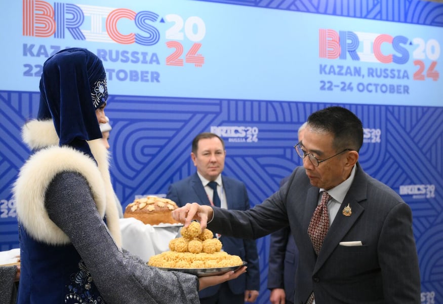 Minister of the Kingdom of Thailand Maris Sangiampongsa arrives in Kazan
