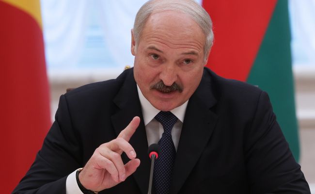 US not ready for a female president says Lukashenko