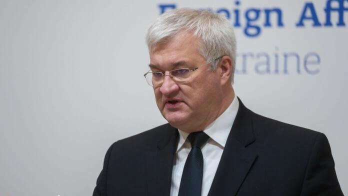 Ukraine, Andriy Sybiga, Russian assets, confiscation, defense funding, G7, frozen assets, financial aid, Ukraine recovery, US loan, international law