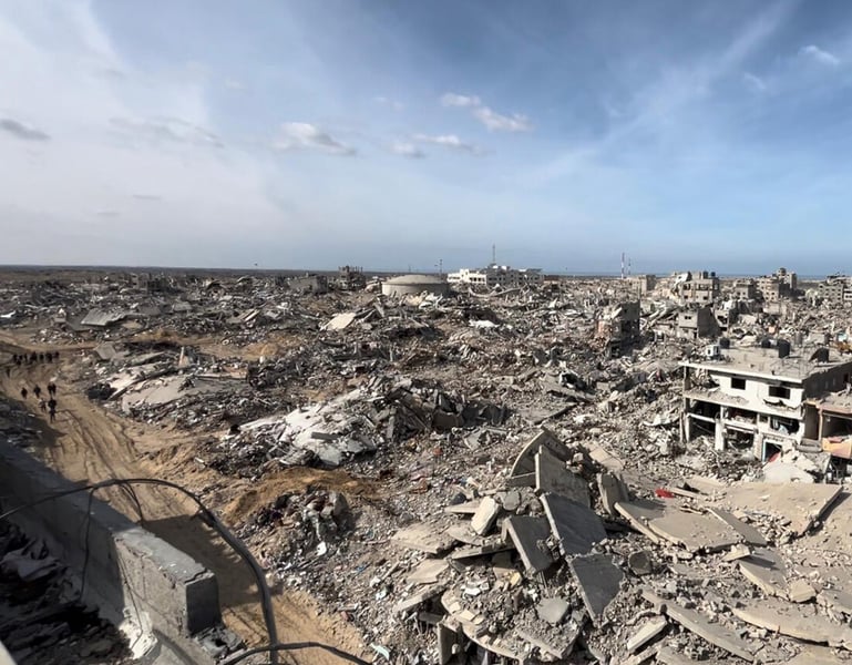 Gaza struggles with unexploded ordnance and shelter crisis Gaza struggles with unexploded ordnance and shelter crisis