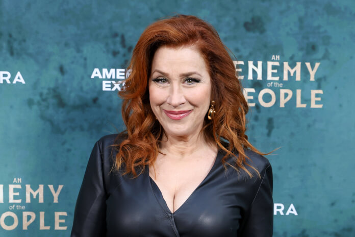 Lisa Ann Walter