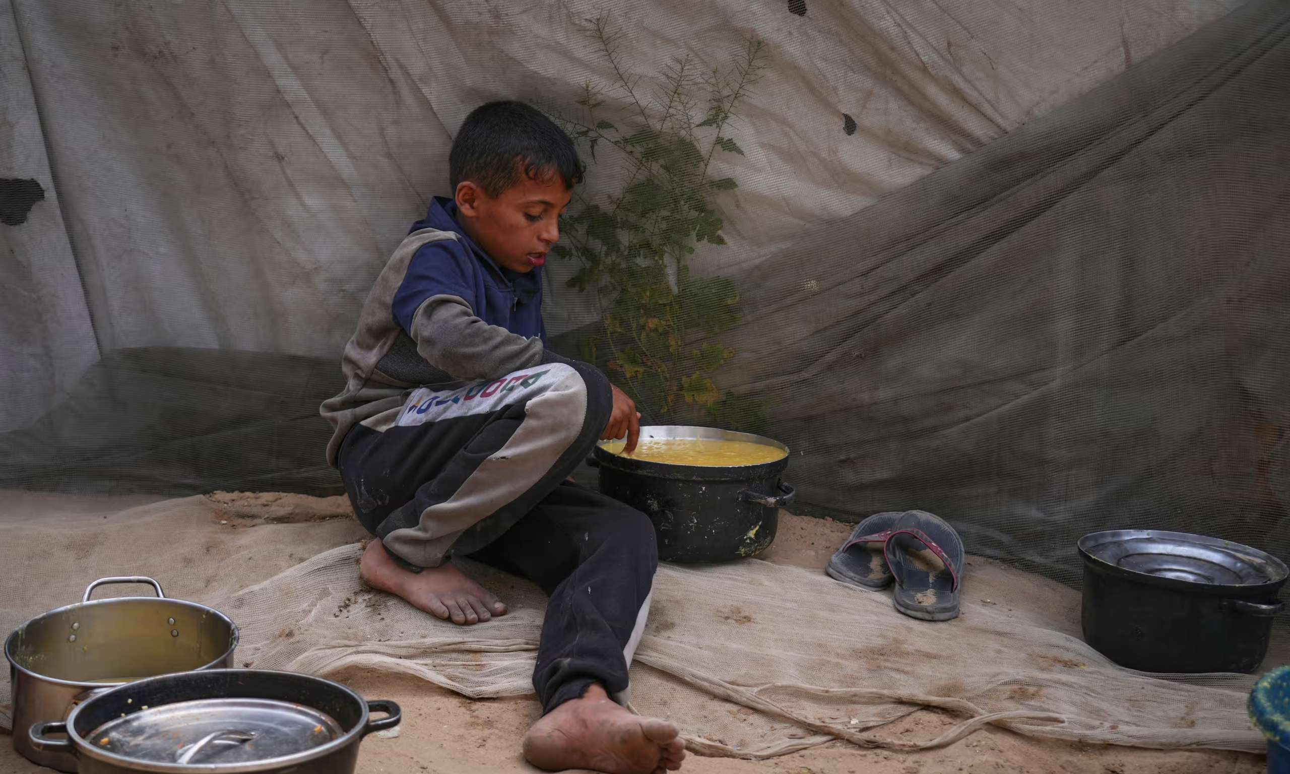 Gaza airstrikes April 28 2025, Israel kills 43 in Gaza, Gaza children casualties, displaced families Gaza, humanitarian crisis news, malnutrition-in-Gaza-children-killing-genocide-israel-airstrike