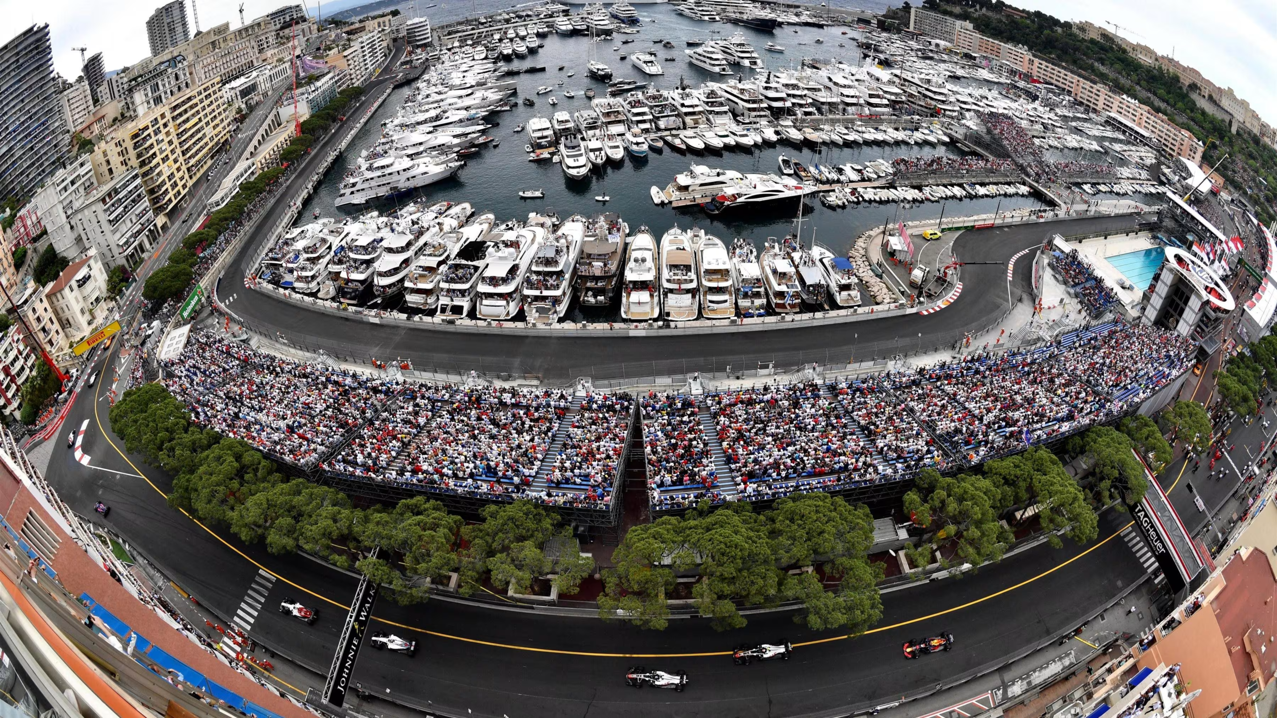 Formula 1 track in Monaco Formula 1, F1 calendar 2025, Las Vegas Grand Prix, Madrid Grand Prix, urban F1 circuits,Carlos Sainz, Jeddah Grand Prix, F1 economic impact, sustainable F1 circuits, Formula 1 global expansion