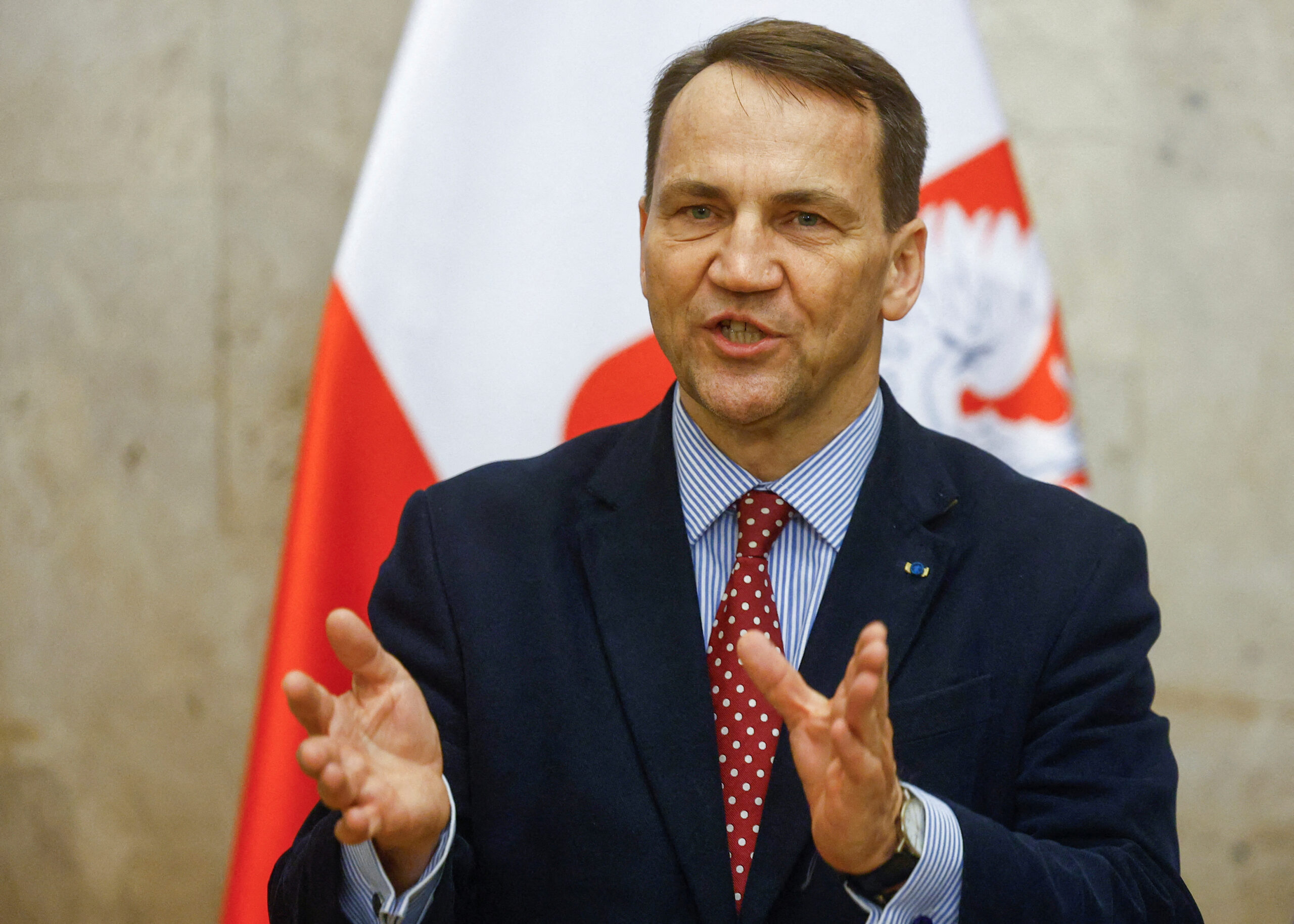 Russia-Poland tensions, Russian consulate Krakow, Marywilska fire sabotage, Sergei Andreev summoned, Polish foreign ministry, Radosław Sikorski Russia, Russia intelligence arson Russia-Poland tensions, Russian consulate Krakow, Marywilska fire sabotage, Sergei Andreev summoned, Polish foreign ministry, Radosław Sikorski Russia, Russia intelligence arson
