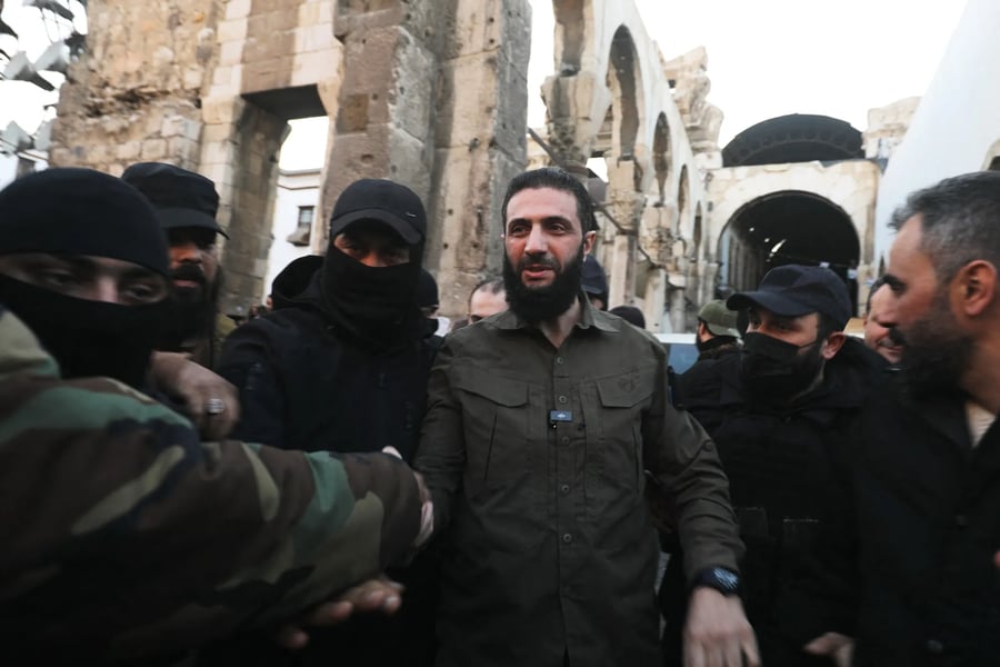 Suwayda conflict, Syrian army, Druze region, Bedouin clashes, Syrian civil war, humanitarian crisis, Syria ceasefire, Middle East violence, tribal fighting, destroyed city