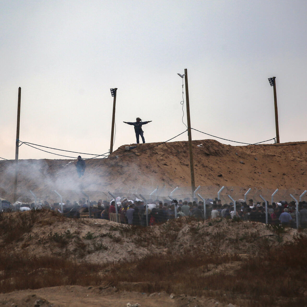 Gaza, Zikim crossing, Palestinians killed, humanitarian aid, Israeli airstrike, Gaza hospitals, Deir al-Balah evacuations