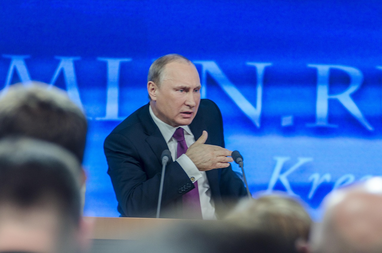 Russia sanctions, Europe energy crisis, Ukraine war economy, EU sanctions impact, Russian economic resilience