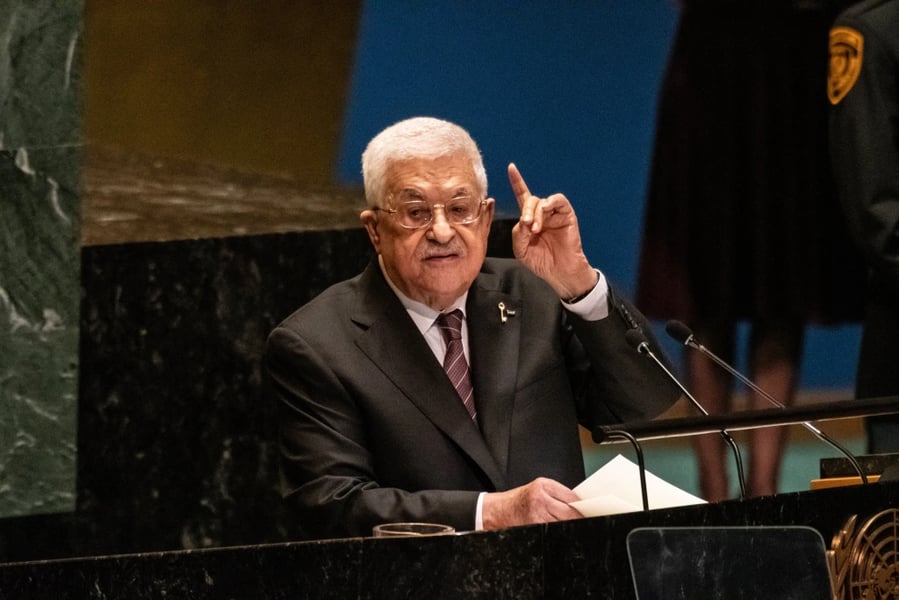 Palestinian president Mahmoud Abbas visa revoked by US before UN meetings