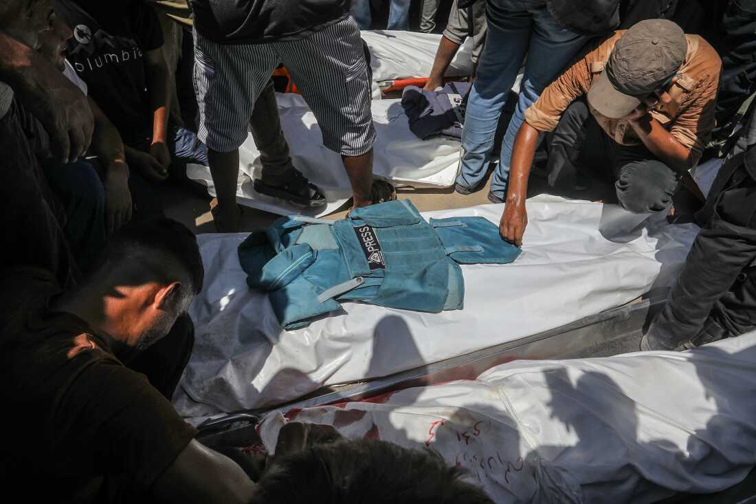 Israel double strike on Gaza hospital kills journalists and civilians