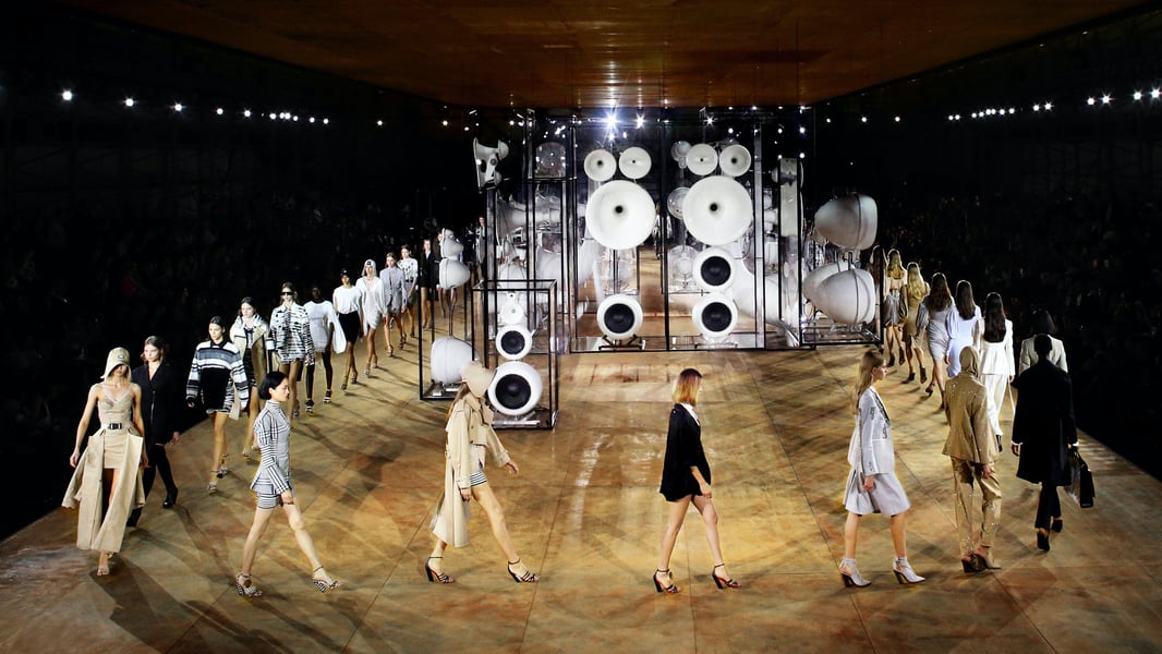 Burberry SS26 runway under a sky-blue tent at Kensington Gardens closing London Fashion Week