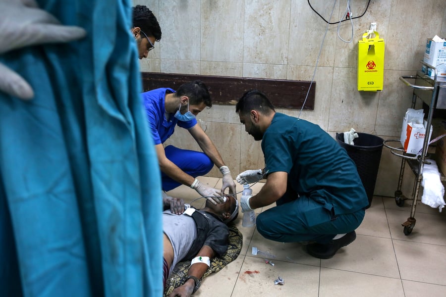 Surgeons in Gaza operate under blackout conditions as power and oxygen supply falter