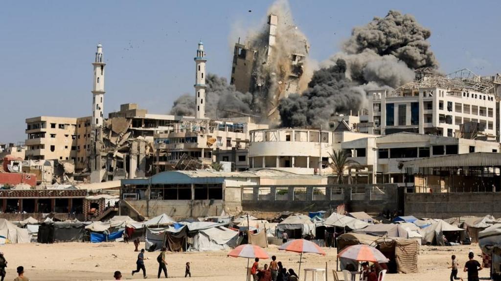 palestinians flee gaza city during israel’s genocidal ground invasion