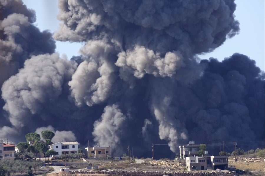 israeli airstrikes in southern lebanon destroy buildings and create fear among civilians