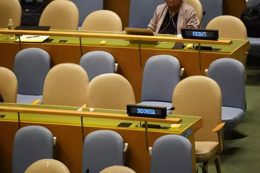 UN General Assembly walkout leaves empty seats Rows of empty blue UN seats after delegates walked out during Netanyahu’s speech