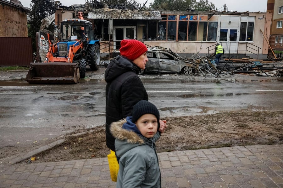 Kyiv blackout and firefighting operations Kyiv neighborhoods in blackout as crews respond to fires after mass strikes