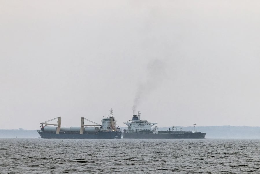 Danish intelligence warns of hybrid tactics at sea Danish naval patrol in narrow Baltic straits amid rising tensions