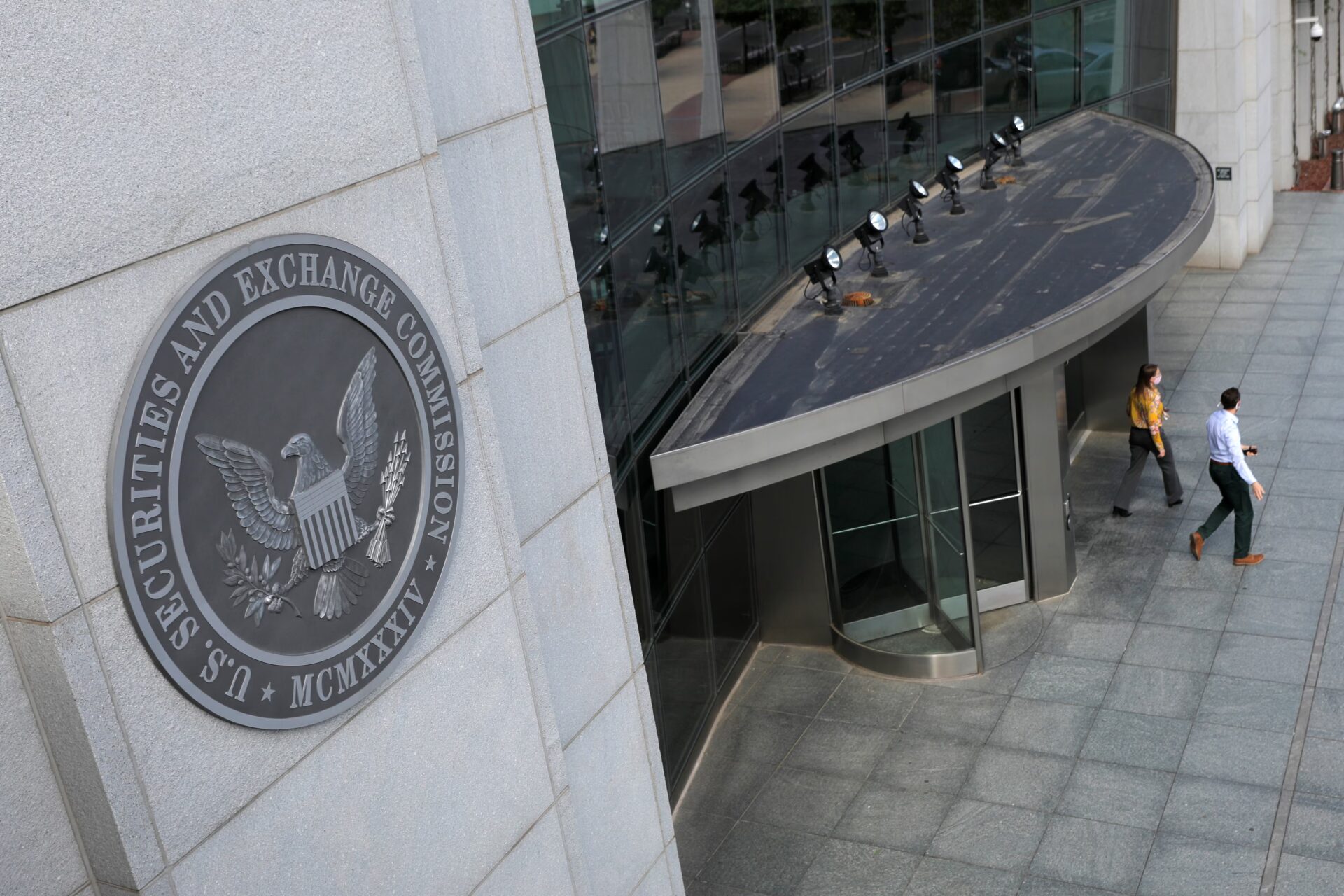 sec furloughs, cftc plan, ipo delays, etf approvals, market oversight