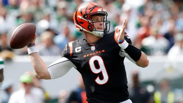 Joe Burrow throwing a pass during Bengals vs Dallas Cowboys NFL game 2024