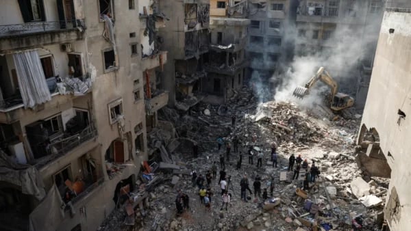 Devastation and rescue efforts after Israeli airstrike on Lebanon refugee camp