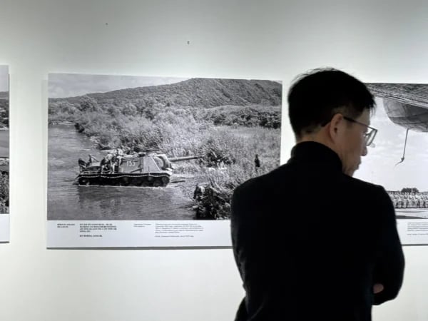 Historic Liberation exhibition at Chungdam Gallery in Seoul