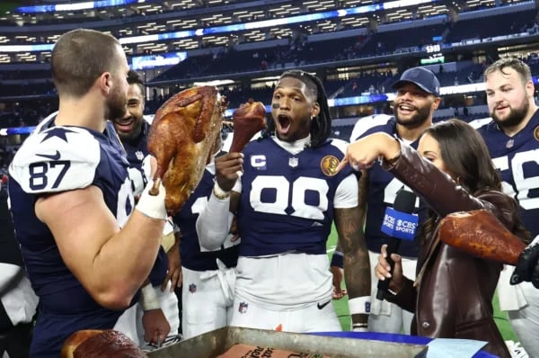 Dallas Cowboys stun Chiefs Thanksgiving 2025 comeback win AT&T Stadium