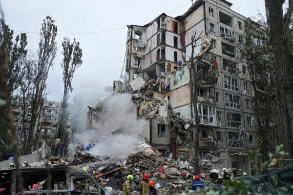 Russian missile and drone attacks cause fires and destruction in Ukrainian cities