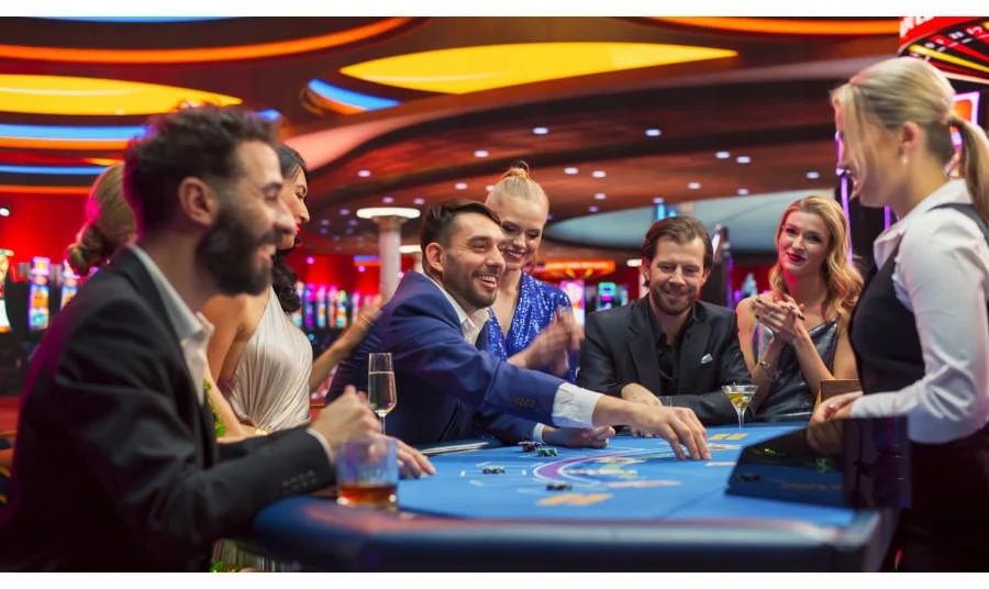 Spanish 21 blackjack table with Bonus Spin Xtreme progressive side bet system