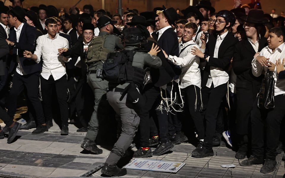 Thousands of ultra-Orthodox Jews protesting against military draft in Jerusalem, October 2025