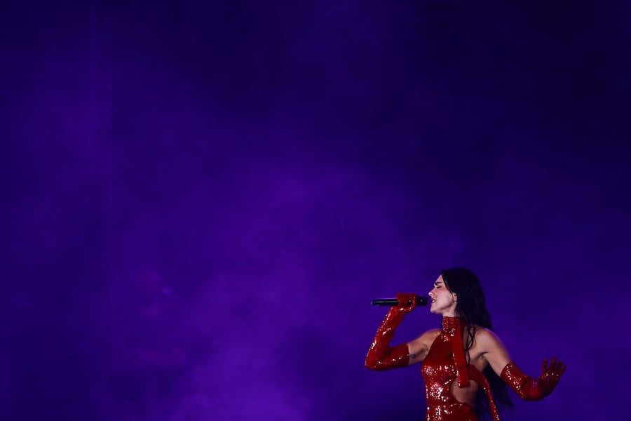 Dua Lipa gold bodysuit Radical Optimism Tour Mexico City Estadio GNP