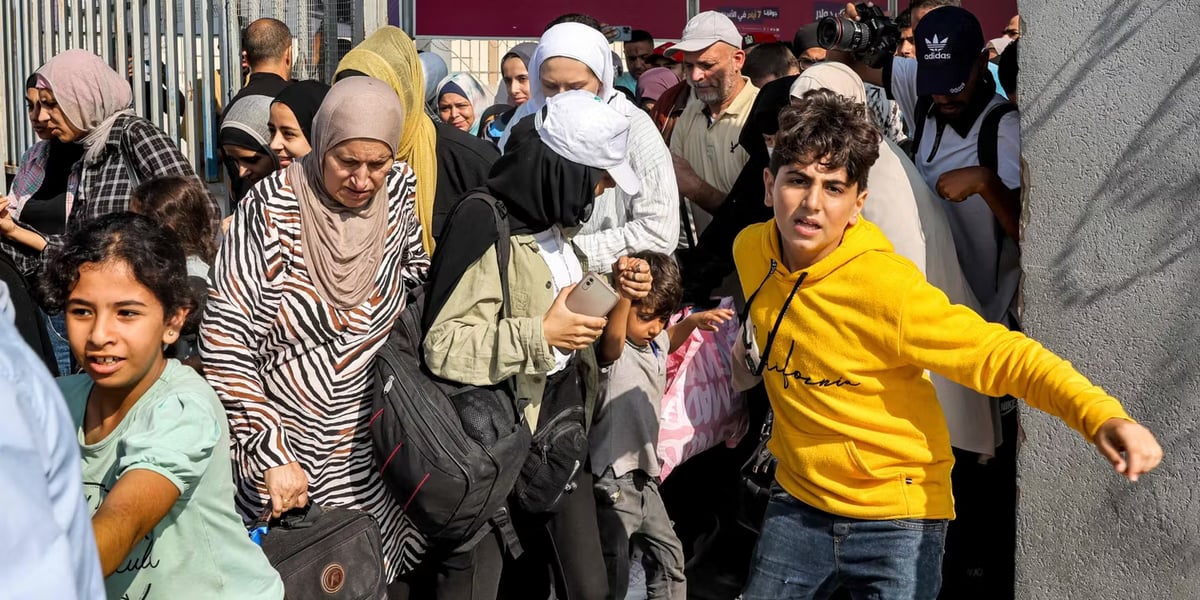 Rafah crossing Egypt Gaza siege Israel demands Palestinian expulsion