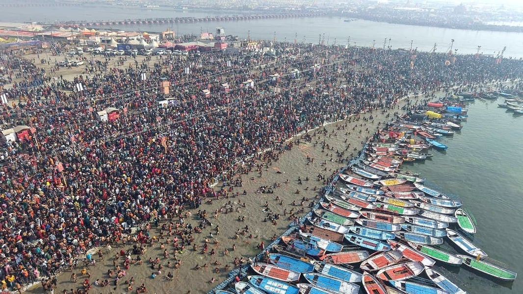 Faith Meets Governance: Magh Mela Videos Flood Social Media, Netizens Applaud Yogi Govt