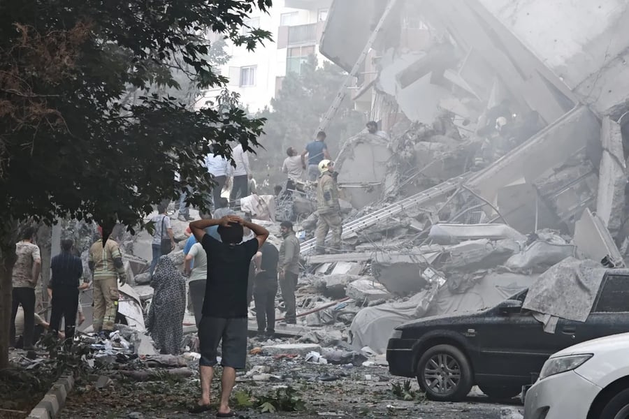 Damage in Tehran after Israeli airstrikes during Iran war