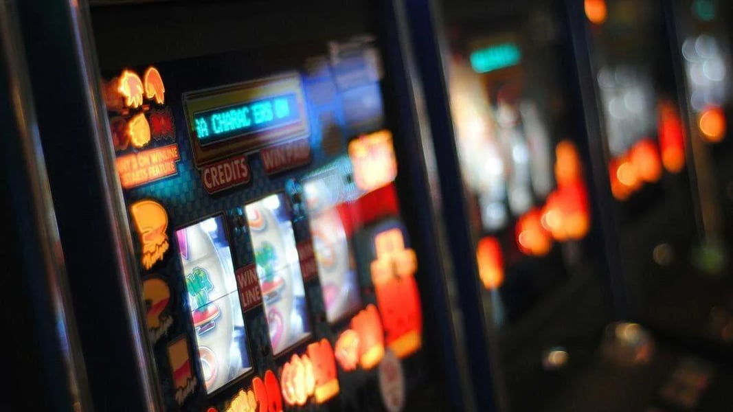 Player hits massive slot machine jackpot at California casino