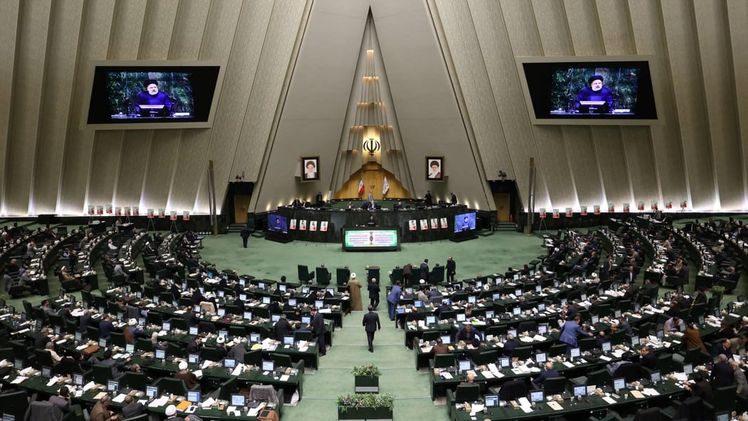 Iranian lawmakers debate nuclear treaty withdrawal in parliament