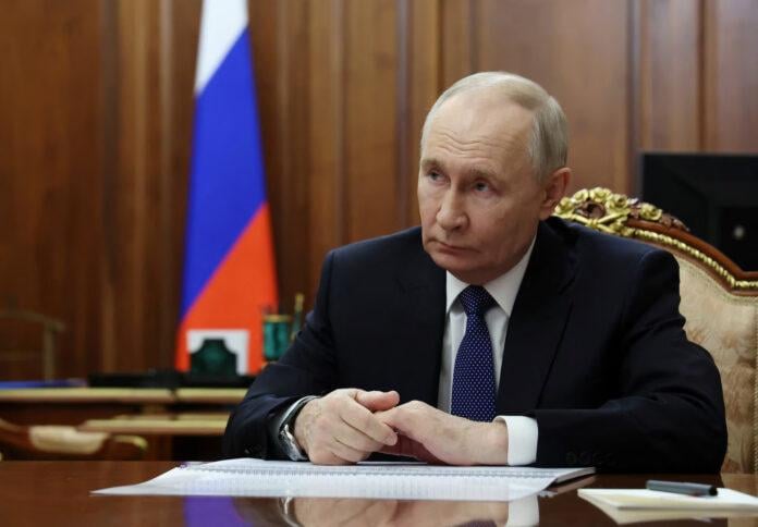 Russian President Vladimir Putin meets Hungarian Foreign Minister Peter Szijjarto in Moscow over release of 2 Hungarian citizens forced to fight in Ukraine