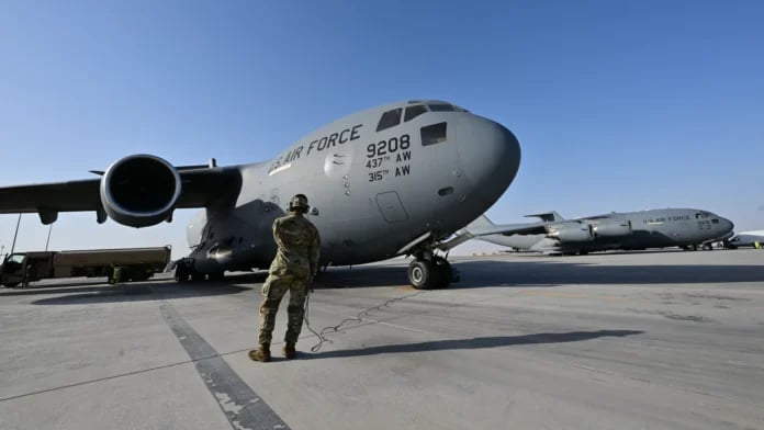 US evacuation aircraft preparing to evacuate American citizens from Middle East during Iran conflict escalation