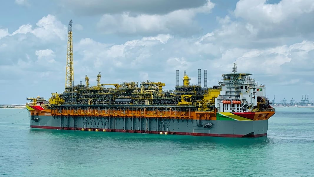 Oil tankers stranded in the Strait of Hormuz amid Israel Iran war disrupting global energy supply