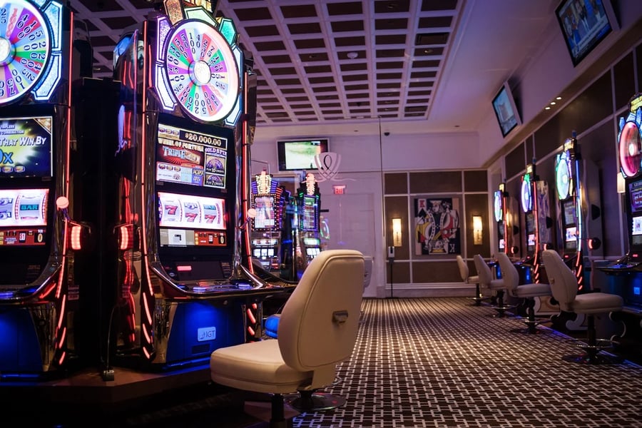 Massachusetts casino player wins jackpot from less than 2 dollar slot bet