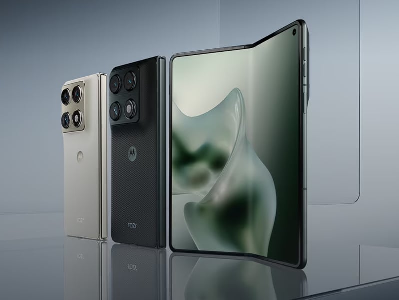 Motorola Razr Ultra 2026 foldable phone leaked design with dual display