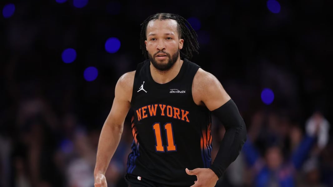 Jalen Brunson Leads Knicks Through Eastern Conference Finals Sweep Jalen Brunson controlling Knicks offense during Game 4 win over Cavaliers in 2026 playoffs