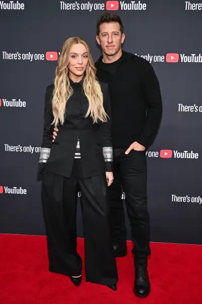 Alex Cooper announces pregnancy with husband Matt Kaplan in 2026