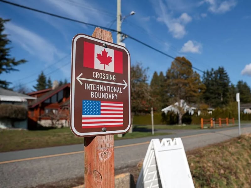 Canadian travelers reduce visits to the US amid Trump tariffs and border tensions in 2026