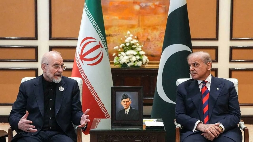 Iran responds to US peace proposal through Pakistan amid Strait of Hormuz tensions