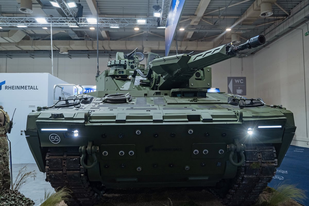 Rheinmetall Lynx KF41 armored infantry fighting vehicle, selected by Romania under the EU SAFE rearmament program