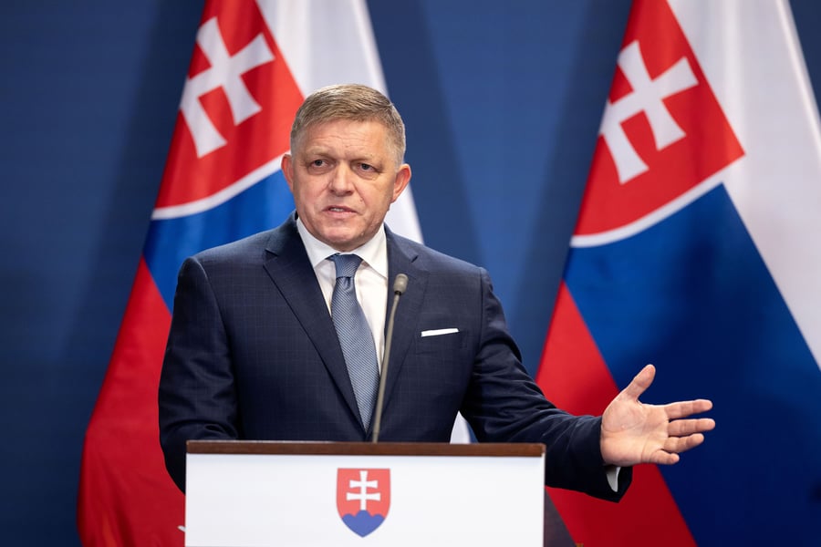 Slovak Prime Minister Robert Fico speaking against Ukraine EU membership proposal
