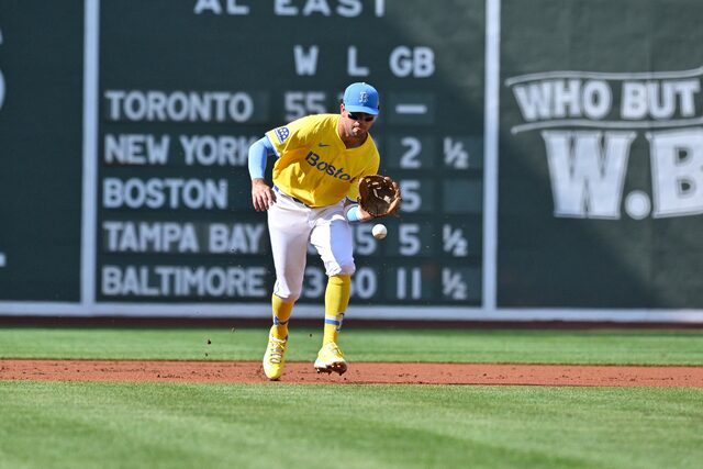 Roman Anthony wearing a wrist brace after Red Sox injury update