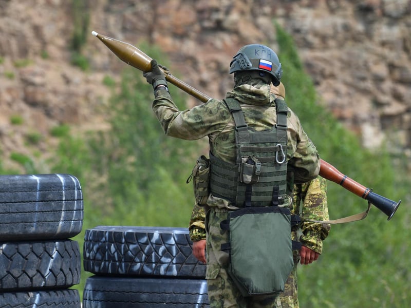 Russian Tsentr battlegroup forces operating during intensified military operations in eastern Ukraine
