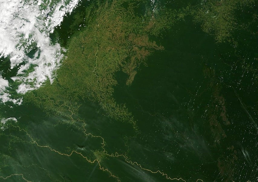 NASA MODIS Terra satellite image of Amazon deforestation patterns in Brazil along the Canguan River