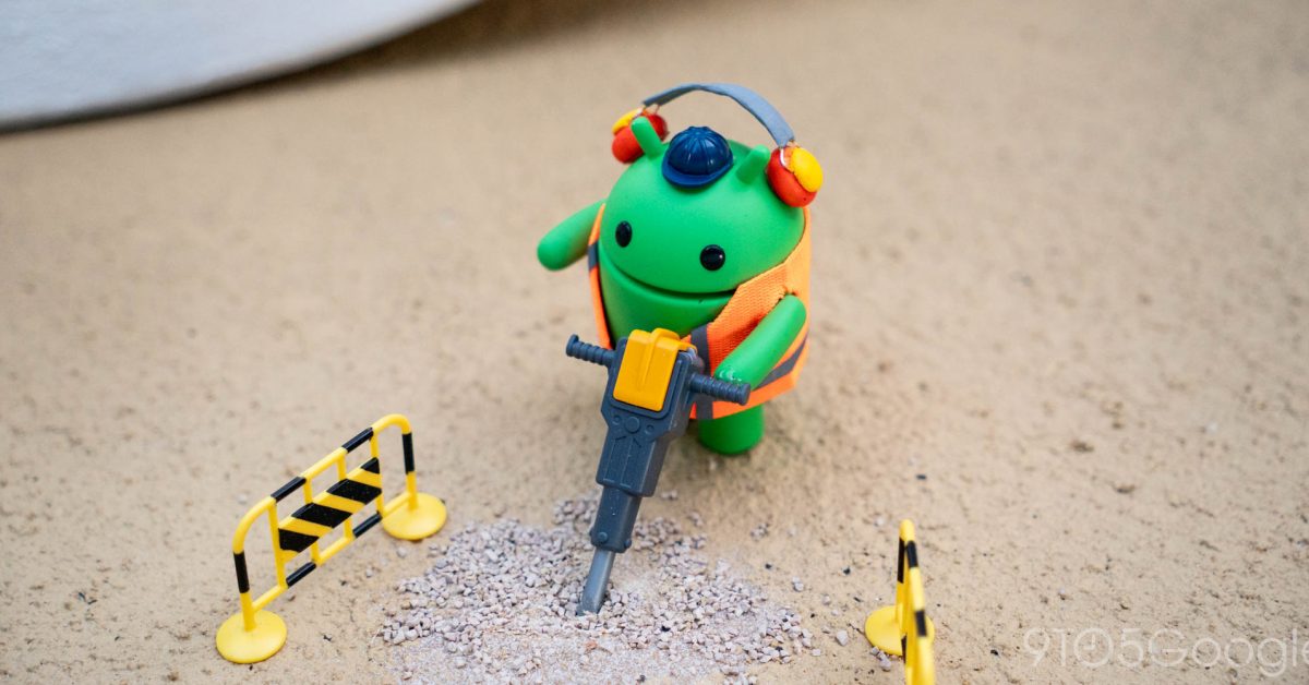 Android figurines representing Material You Dynamic Color and Screen Reactions features in Canary 2606